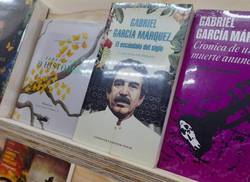 gabriel-garcia-marquez-the-writer-star-of-the-moment
